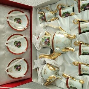 Elegant Tea / Coffee Set